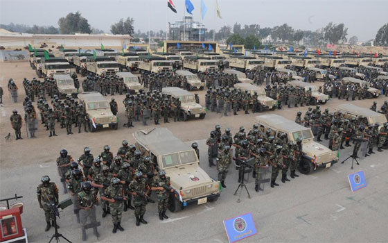   مصر اليوم - المُتحدث العسكري  يُعلن انتشار عناصر القوات المسلحة لتأمين عملية الاستفتاء على الدستور