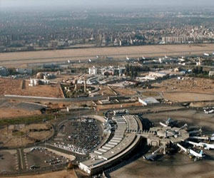   مصر اليوم - وزير الطيران يبحث خطة تأمين المطارات خلال الفترة المقبلة