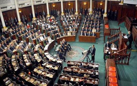   مصر اليوم - التأسيسي التونسي يسقط شروط الترشح للرئاسة ويصطدم بصلاحيات السلطة التنفيذية