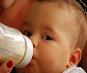   مصر اليوم - الإعدام مع وقف التنفيذ بحق طبيبة صينية اتهمت بالإتجار برضّع