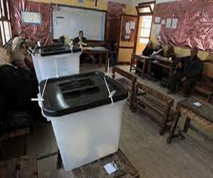 مصر اليوم - تأخُّر فتح 4 لجان في الأقصر لمدة ساعة بعد فتح باب التصويت