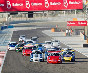   مصر اليوم - البحرين تتطلع إلى الفوز مع وصول كأس بورشه جي تي 3 إلى قطر