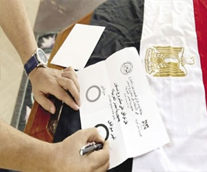   مصر اليوم - رئيس أكاديمية البحث العلمي ينفي توزيعه منشورات على العاملين لمقاطعة الاستفتاء