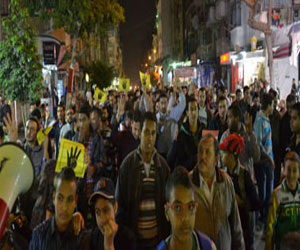 مصر اليوم - تفريق مسيرتين بالدراجات البخارية لإخوان إسنا في الأقصر