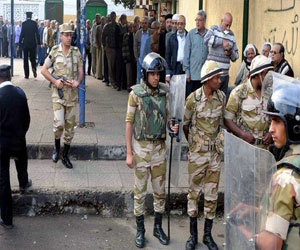   مصر اليوم - قاض يتعرض لحادث سير وإخواني يمزق ورقة الاستفتاء في البحيرة