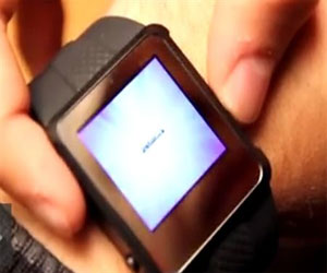   مصر اليوم - ساعة ذكية للغش في الامتحانات تباع رسميًا على الإنترنت