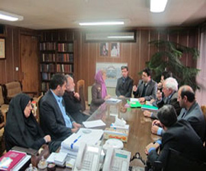   مصر اليوم - عالمة آثار إیطالية شهیرة تزور مکتبة مجلس الشوری