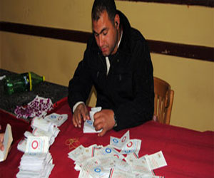 مصر اليوم - 98 % نسبة التصويت بنعم للدستور في أسوان