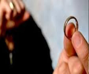   مصر اليوم - بريطانية تدعي على محامييها بسبب عدم شرحهما لها أن طلاقها سينهي زواجها