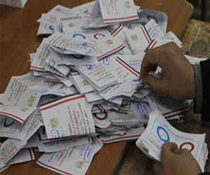 مصر اليوم - عرب بخواج أوّل لجنة في سوهاج كلُّ أصواتها لـ نعم