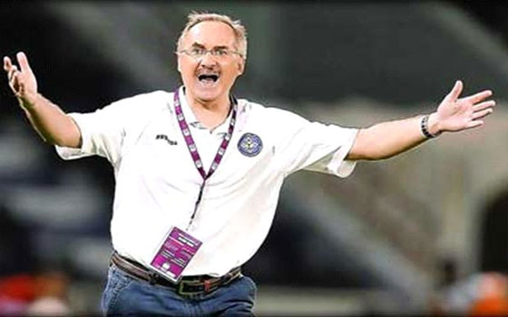   مصر اليوم - الألماني شتيلكه مدرب العربي القطري لا يمانع في ضم رونالدو ووجود غوارديولا