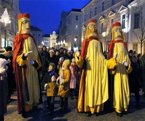   مصر اليوم - ذخائر المجوس تستقطب الحشود في روسيا في خضم برد قارس