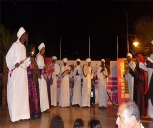   مصر اليوم - المصطبةتستكمل مع شريكها الانكليزي الألبوم العالمي لفرقة نوبانور