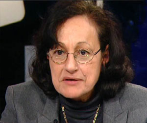   مصر اليوم - سكينة فؤاد: خروج المرأة للاستفتاء أعلن أن ما يحدث هو ثورة وإرادة شعب