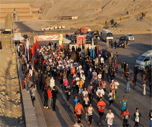   مصر اليوم - إنطلاق ماراثون الأقصر الدولي من أمام معبد الملكبة حتشبسوت