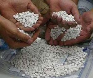 مصر اليوم - توقيّف عاطلٍ بحوزتّه 170 قرصًا مخدرًا في سوهاج