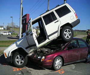   مصر اليوم - مقتل 3 أشخاص فى حادث انقلاب سيارة في أسوان