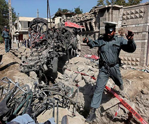   مصر اليوم - مقتل 14 شخصًا بينهم أجانب في تفجير أنتحاري وسط كابول