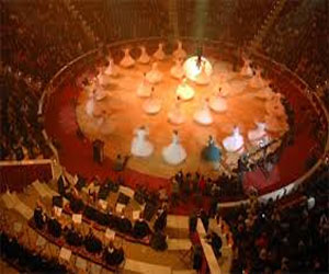   مصر اليوم - عرض لفرقة دروايش قونية الصوفية من تركيا في الزرقاء