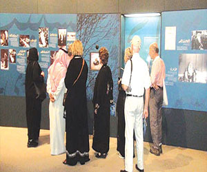   مصر اليوم - تمديد فترة معرض  الفيصل شاهد وشهيد  ثلاثة أسابيع