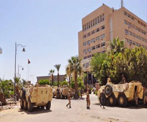 مصر اليوم - استعدادات لقوات مشتركة من الجيش والشرطة في السويس لتأمينها