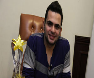   مصر اليوم - محافظ أسيوط يكرم نجم ستار أكاديمي