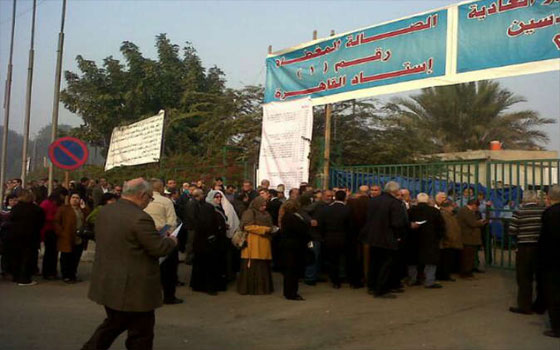   مصر اليوم - مشادات بين أعضاء نقابة المهندسين في جمعية سحب الثّقة