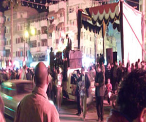 مصر اليوم - الدمايطة يشاركون في احتفاليات نجاح الاستفتاء بميدان الساعة