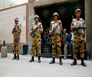 مصر اليوم - أمن سوهاج يُكثِّف تواجده أمام الكنائس في عيدالغطاس