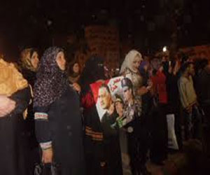 مصر اليوم - المئات يحتفلون على كورنيش المنيا عقب إعلان النتائج الرسمية