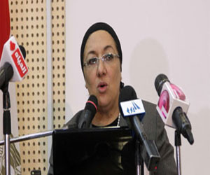   مصر اليوم - الأطباء تقاضي الصحة للمطالبة برفع قيمة بدل العدوى