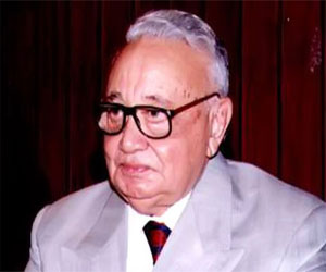   مصر اليوم - إصدارات هيئة الكتاب تحصد جوائز العنقاء الذهبية لأجمل كتاب لعام 2013