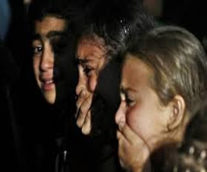   مصر اليوم - امرأتان تقتلان طفلين وتصيبان اثنين آخرين