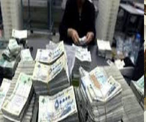   مصر اليوم - حجم السيولة الجاهزة لليرة اللبنانية