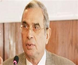   مصر اليوم - قمصان يُؤكِّد أنَّ الإعلان عن الانتخابات بعد شهر من إقرار الدُّستور