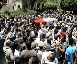   مصر اليوم - أهالي أسوان يشيعون 20 جثماناً قضوا فى حادث مروري