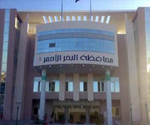   مصر اليوم - مُوظّفو التنظيم والإدارة في البحر الأحمر يُواصلون إضرابهم