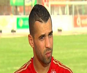   مصر اليوم - خشبة يجتمع مع عبد الله السعيد  لتجديد تعاقده مع الأهلي