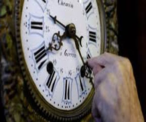   مصر اليوم - مدينة روسية تتحول للتوقيت الشتوي بسبب الذهاب للمدارس