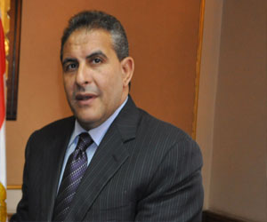   مصر اليوم - تأخر أبوزيد يعطل بدأ مؤتمر الكأس الإقليمي لكرة القدم للاوليمبياد