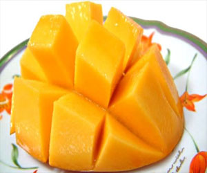 مصر اليوم - قشر المانغا يعمل على نضارة بشرتك