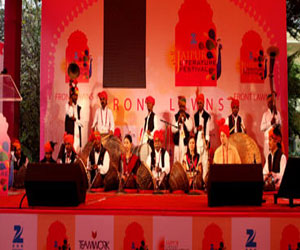   مصر اليوم - الإحتفاء بالكتاب فى مهرجان جايبور في الهند