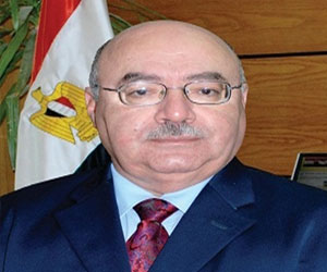   مصر اليوم - عميد طب أسيوط: تكاتف كل فئات المجتمع ضروري لتطوير المنظومة الصحية