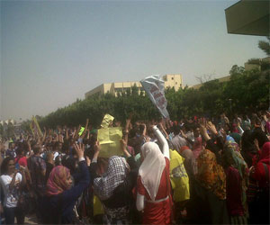   مصر اليوم - إفشال محاولة الإخوان اقتحام ميدان الثورة في المنصورة