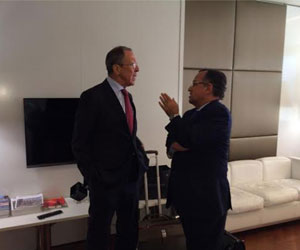   مصر اليوم - فهمي يتفق مع لافروف على دعم عمليّة التفاوض في  سوريّة