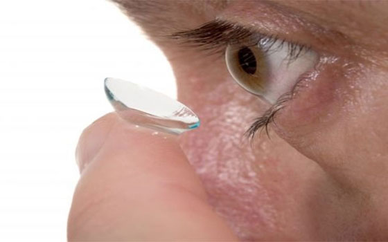   مصر اليوم - غوغل تعكُف على تطوير عدسات لاصقة ذكيَّة تُعنى بمراقبة الحالة الصحيَّة