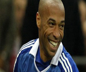   مصر اليوم - هنري يؤكد أحقية ريبيرى بالكرة الذهبية