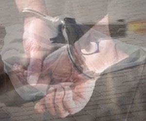   مصر اليوم - يقتل والده ويحرقه ليخفي الجريمة