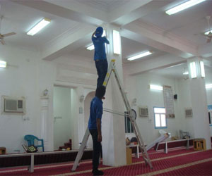   مصر اليوم - صناعي الدرب السعودي ينفذ حملة لصيانة المساجد