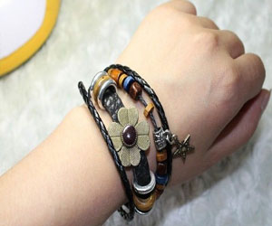 مصر اليوم - المعصم الأنيقموضة الفتيات هذا العام